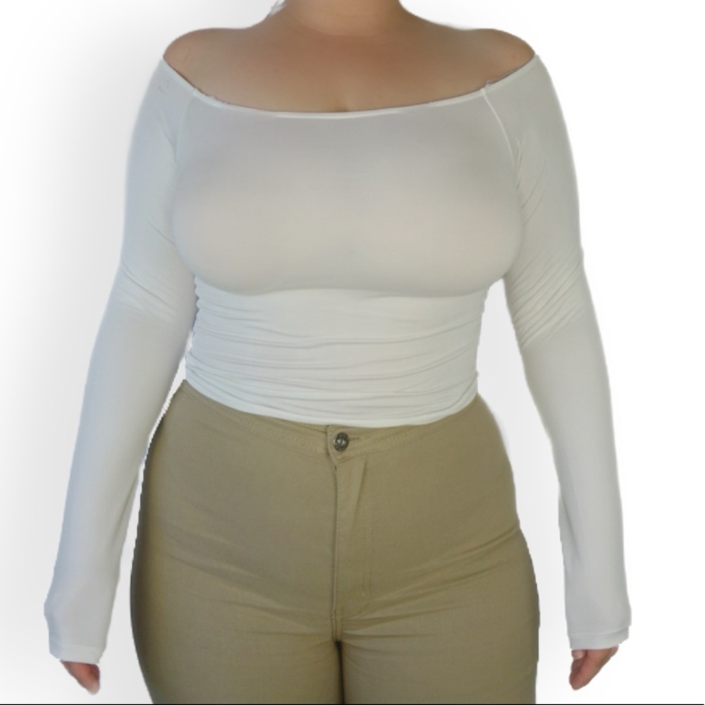 The Closet Classic Crop Top in White Long Sleeves